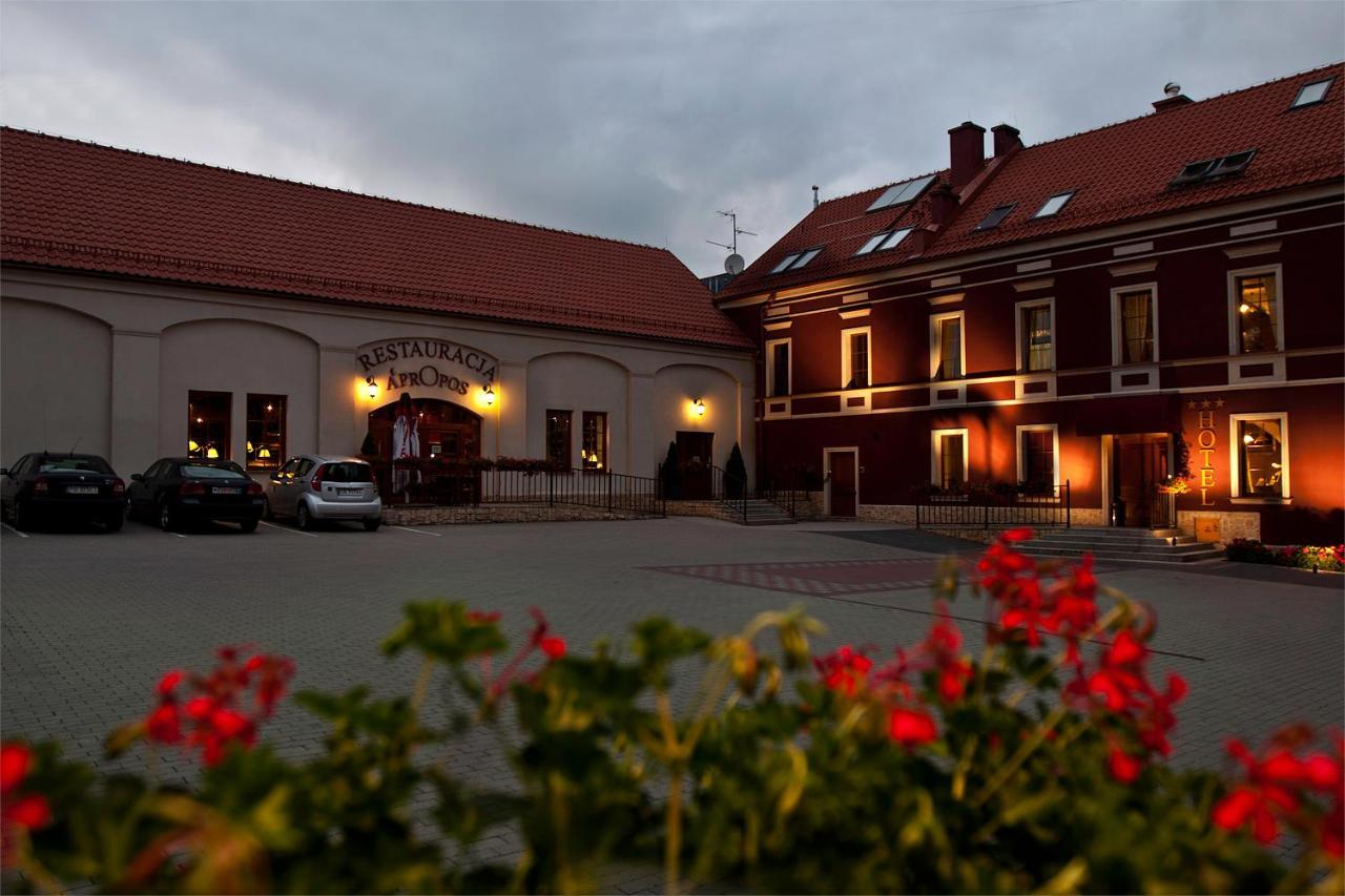 A' Propos Hotel, Restauracja, Club Walbrzych Exterior photo